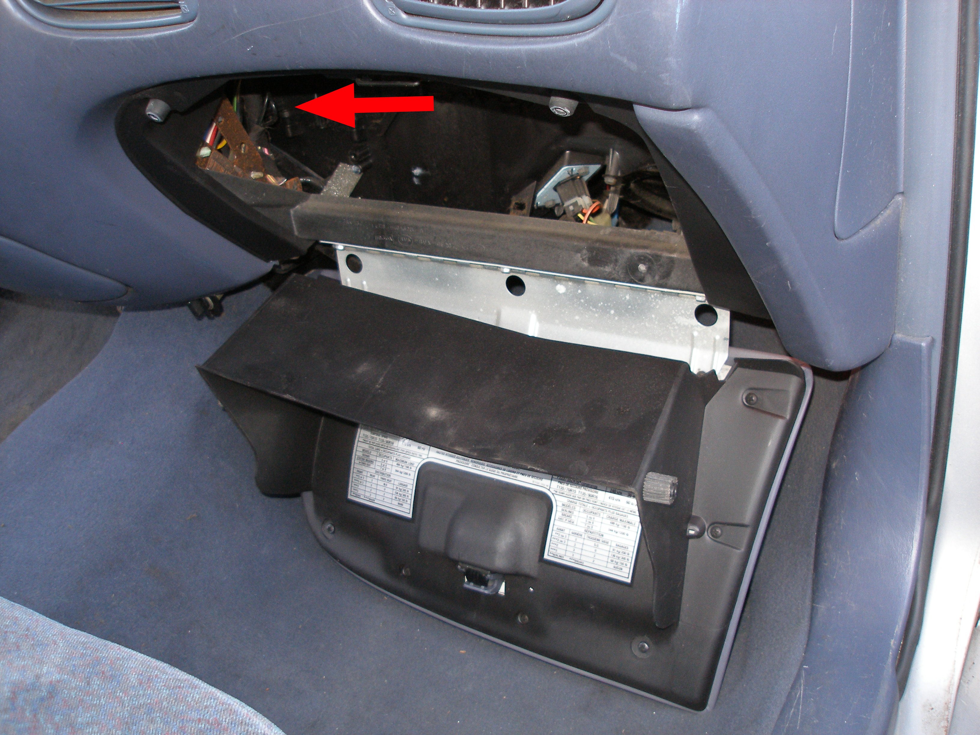 Clicking In Dash - Taurus Car Club of America : Ford ... fuse box diagram for 2010 lincoln mkz 
